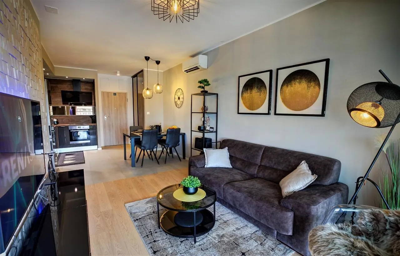 Luxury Apartment 4Seasons With Garage Split 0*,