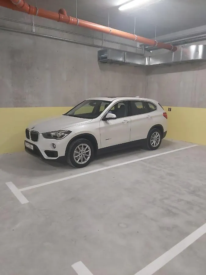 Luxury Apartment 4Seasons With Garage Split